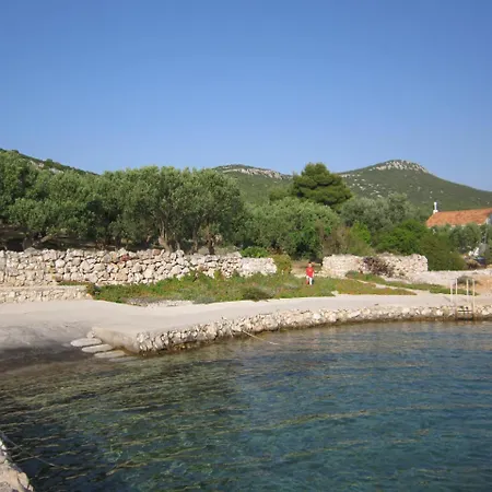 Robinzon Kuca Vila Valentina Holiday home *